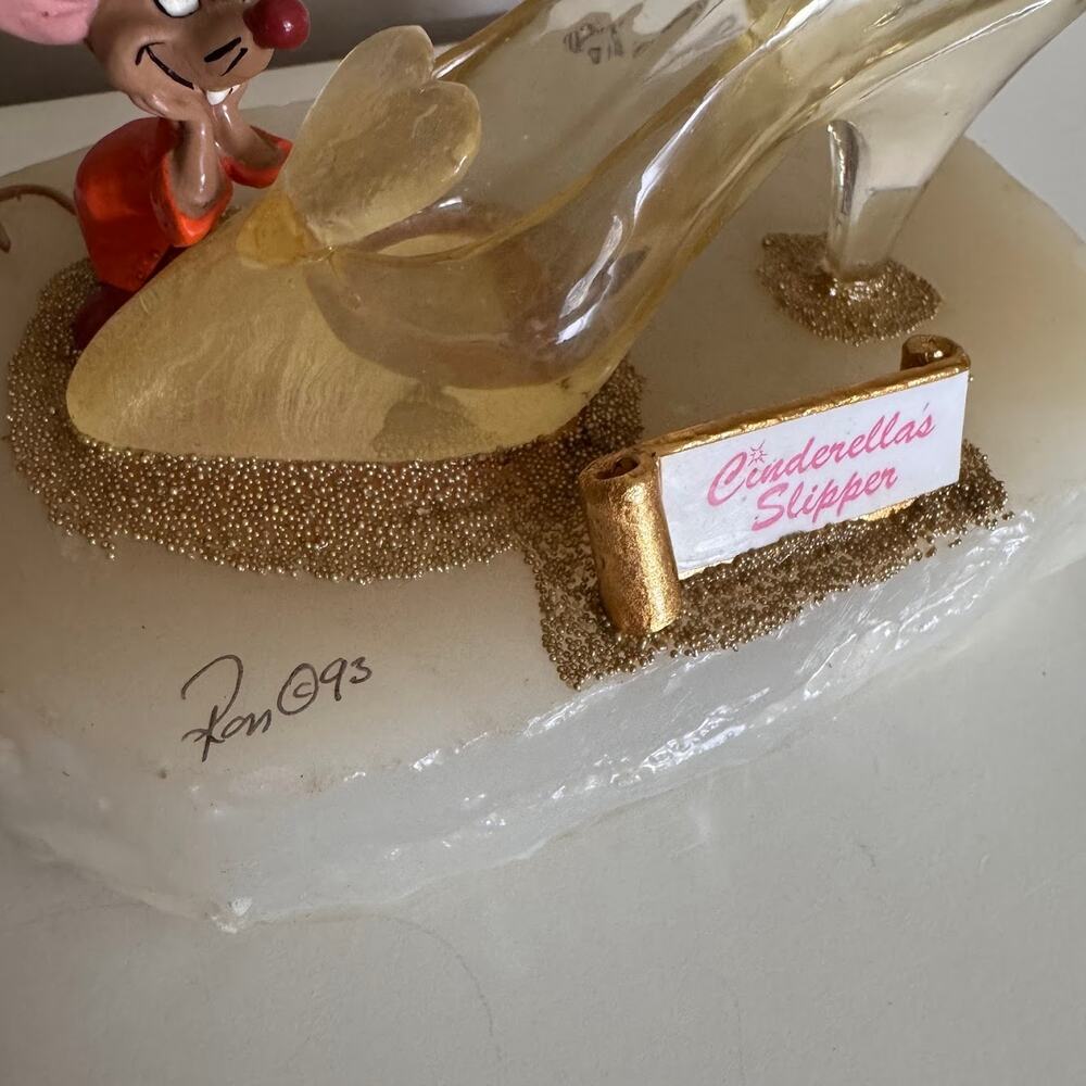 ❌SOLD❌Disney Ron Lee Sculpture “Cinderella Slipper” Limited Edition 150/1750 93 - Picture 4 of 11